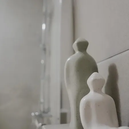 The Olive House Néa Péramos