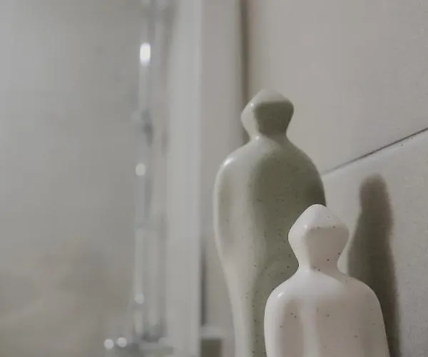 The Olive House Néa Péramos